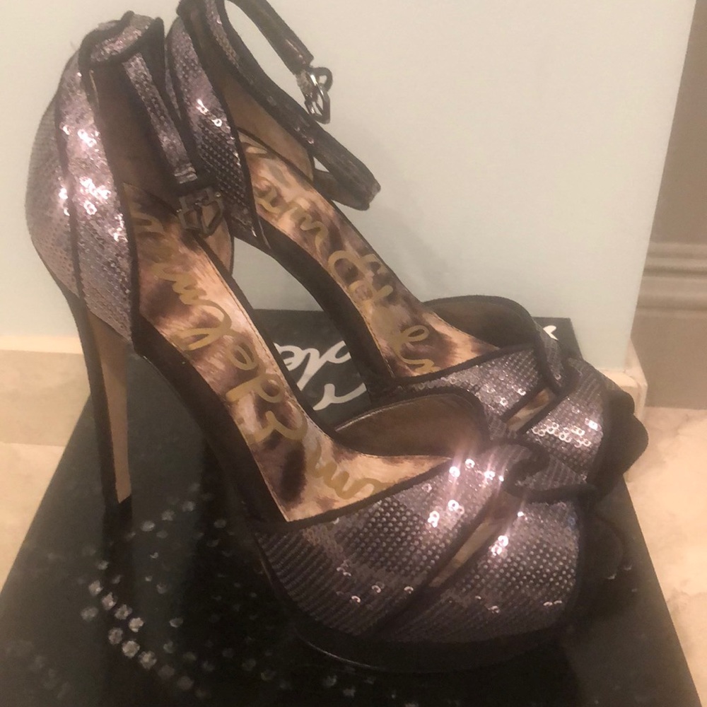 Sam Edelman Paisley Pewter Sequin size 7.5